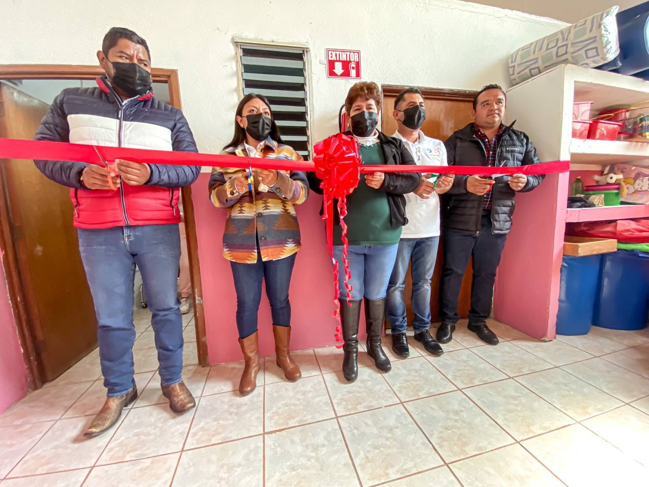 INAUGURAN TINA DE HIDROTERAPIA EN VILLA DE REYES