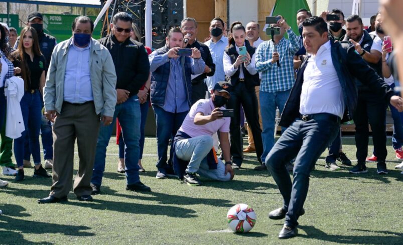 PRESENTAN ¡LA COPA DEL MILLÓN