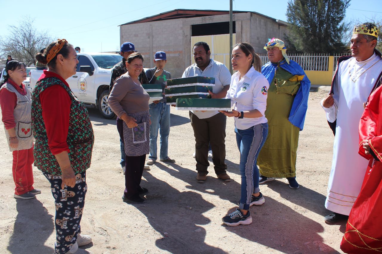 LLEVAN DEPENDENCIAS ESTATALES LA ALEGRÍA DEL DÍA DE REYES A COMUNIDADES DE VILLA DE RAMOS