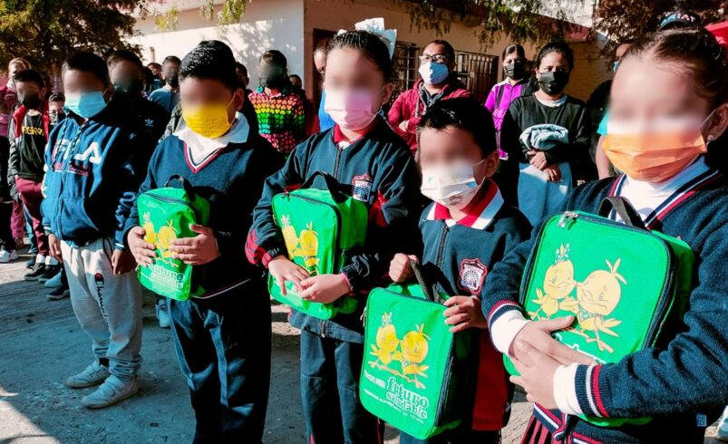 REPARTE DIF ESTATAL LONCHERAS ESCOLARES PARA NIÑAS Y NIÑOS EN TODO SLP