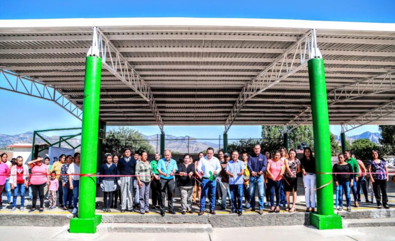 LA PRESITA ESTÁ DE FIESTA: ALCALDE, DANIEL LAGUNAS, INAUGURA TECHADO DE SU TELESECUNDARIA