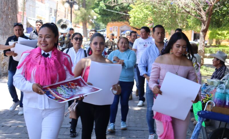GOBIERNO DE SANTA MARÍA DEL RÍO ARRANCA CUENTA REGRESIVA DE LA FEREB CON COLOCACIÓN DE CARTELES