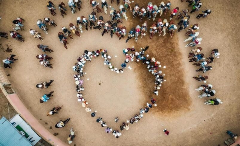 CON EMOTIVA CABALGATA VILLARREYENSES RECORDARON A ÉRIKA BRIONES