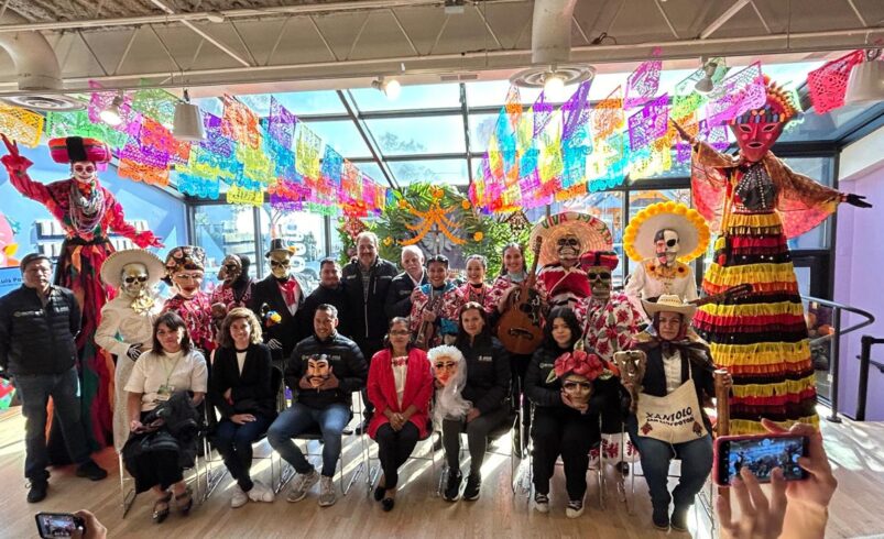 CON GRAN ÉXITO, GOBIERNO ESTATAL INICIA PRESENTACIÓN DE XANTOLO EN CHICAGO