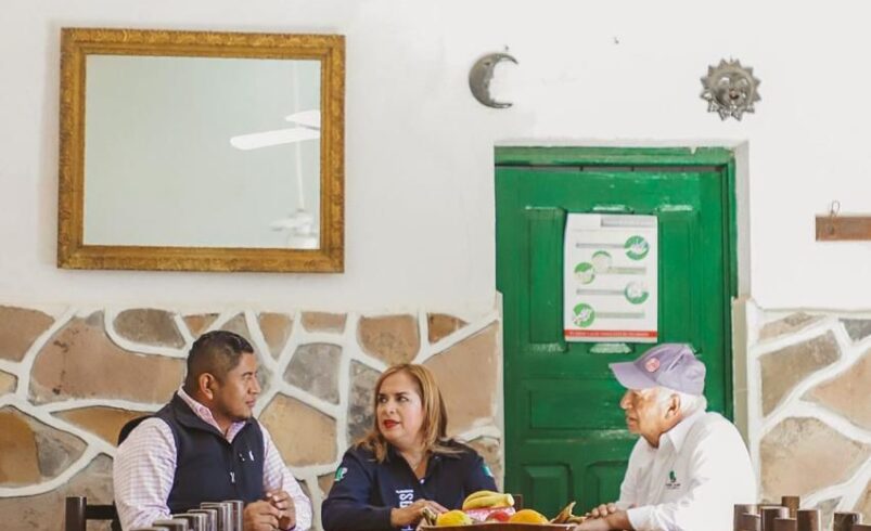 EL EDIL DE VILLA DE REYES CELEBRÓ LA PARTICIPACIÓN DE LAS HACIENDAS DE BLEDOS Y CARRANCO EN LA ADAPTACIÓN DE “PEDRO PÁRAMO” PARA NETFLIX