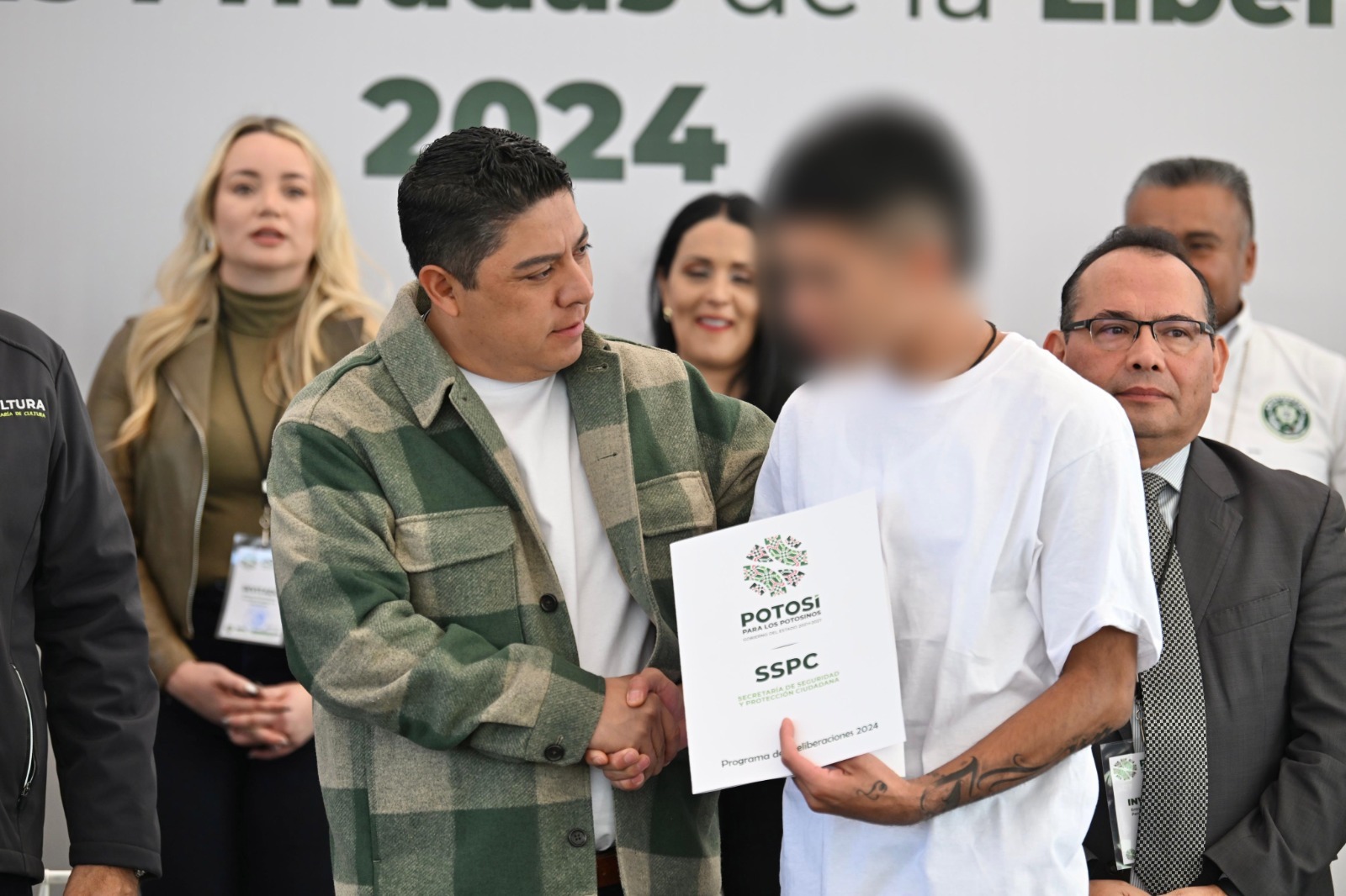 RICARDO GALLARDO ENTREGA PRELIBERACIONES A PERSONAS PRIVADAS DE SU LIBERTAD