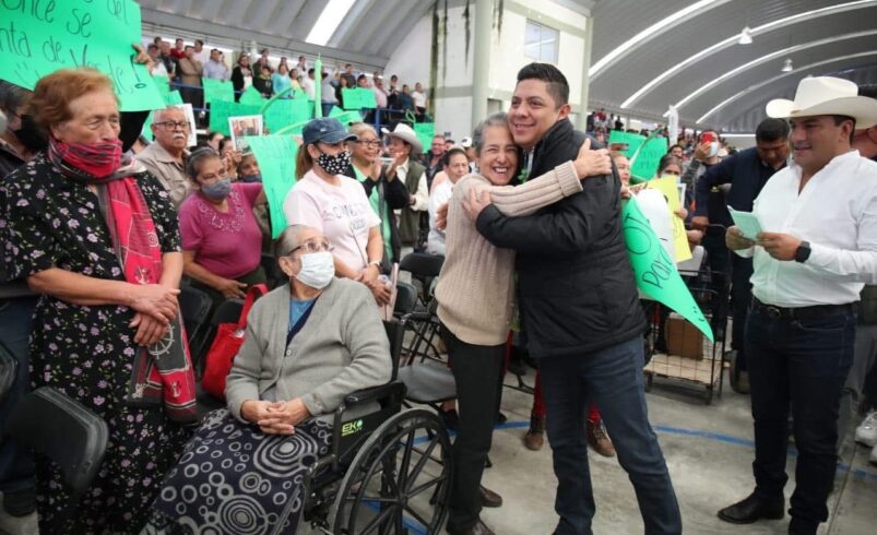 Gobernador pide proyectos al municipio de Santa María del Río para impulsar obras prioritarias