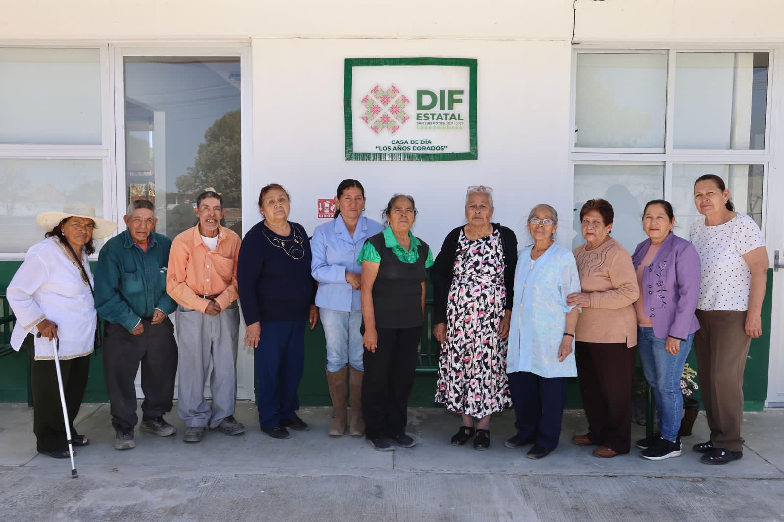 DIF ESTATAL BRINDA CUIDADOS A ADULTOS EN VILLA DE ARRIAGA