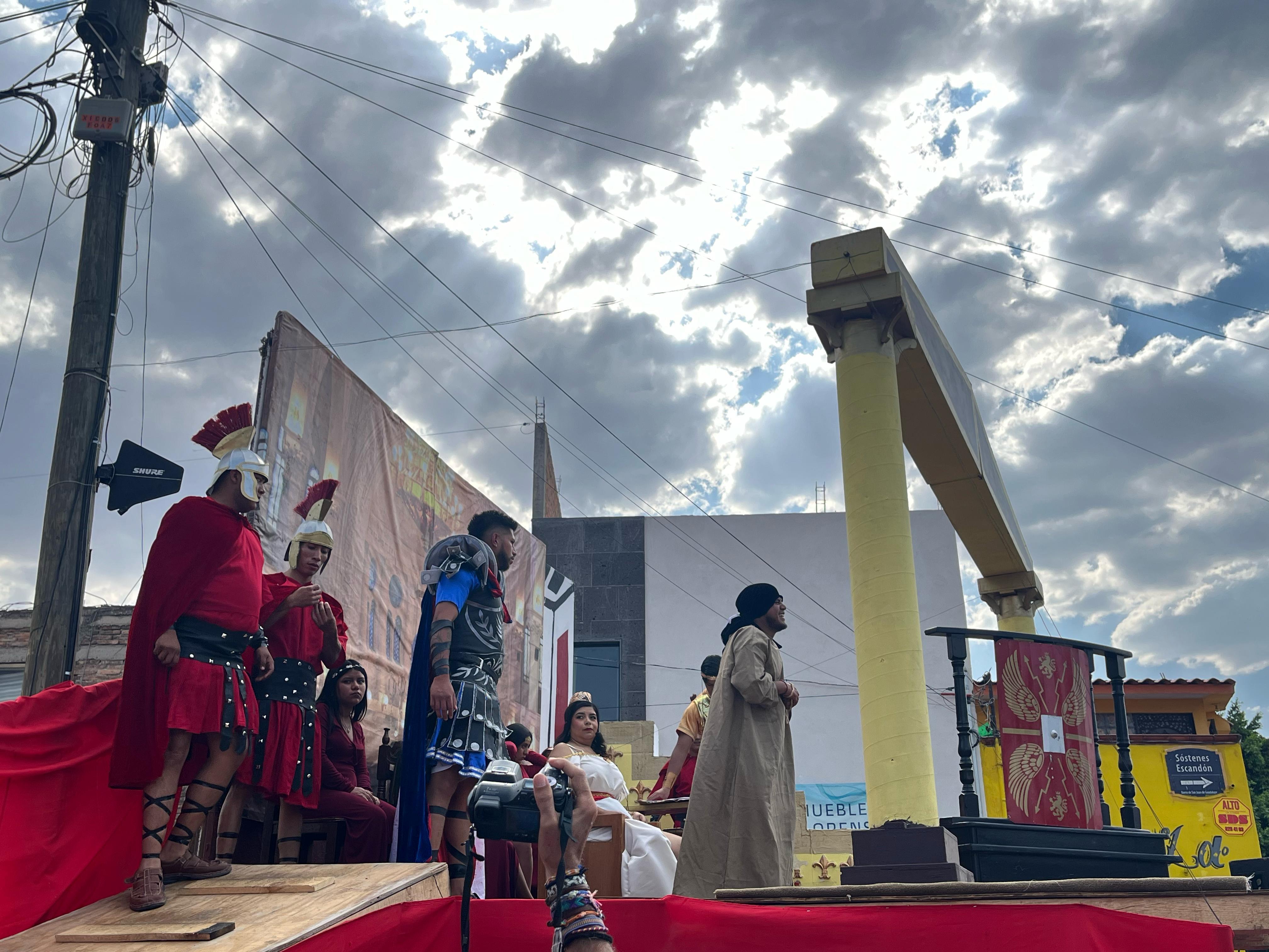 64 AÑOS DE TRADICIÓN: EL VIACRUSIS DE SAN JUAN DE GUADALUPE