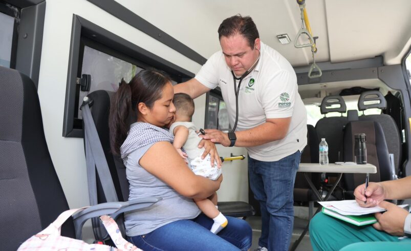 REALIZA DIF ESTATAL FERIA DE LA SALUD EN AXTLA DE TERRAZAS