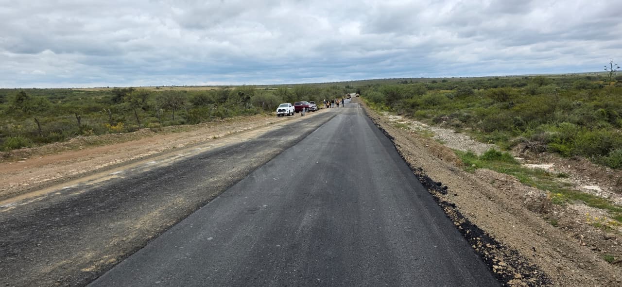 AVANZA REHABILITACIÓN DE CAMINO EN VILLA DE RAMOS