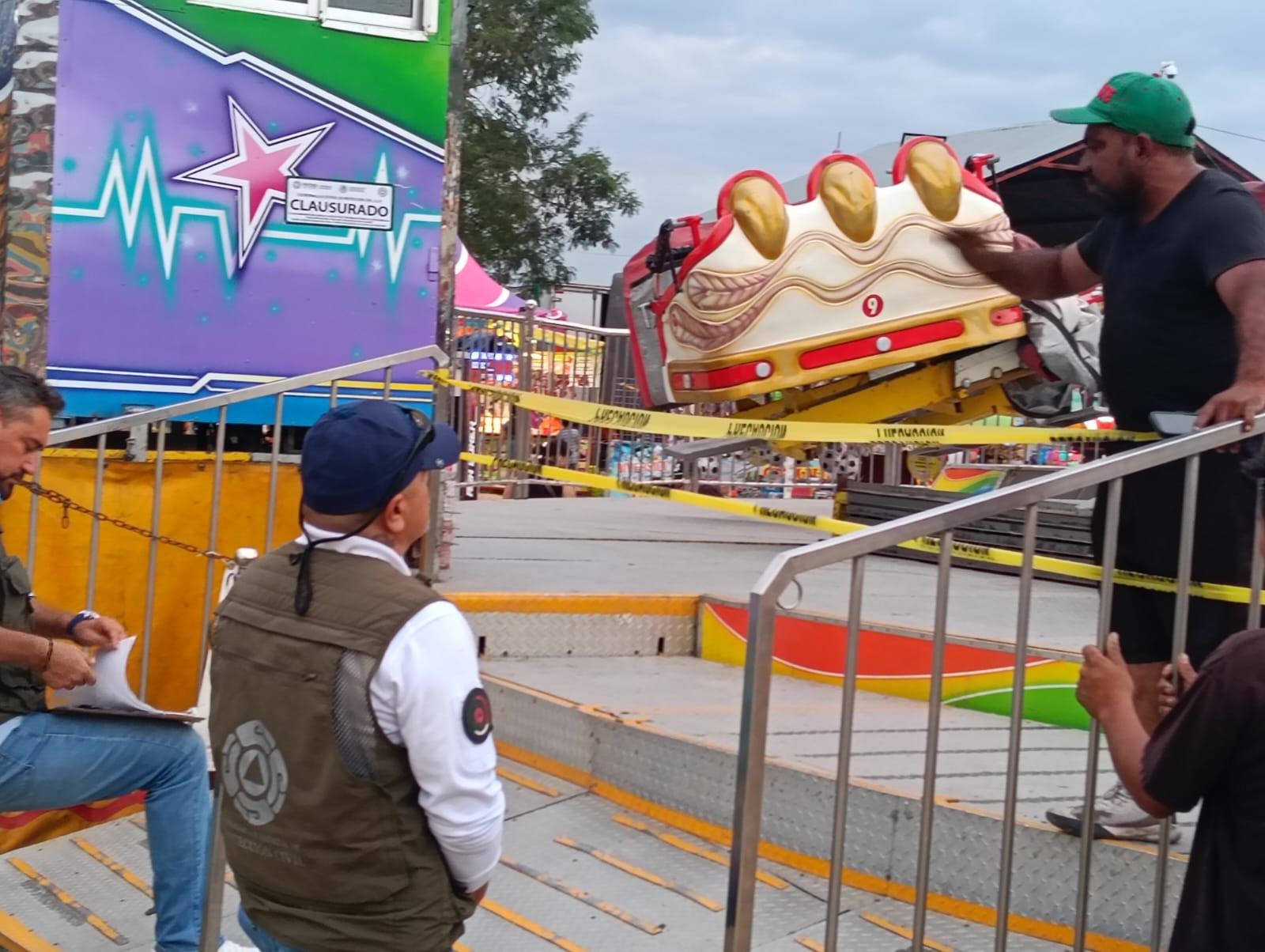 CLAUSURAN JUEGO MECÁNICO EN FENAHUAP POR FALLAS DE SEGURIDAD