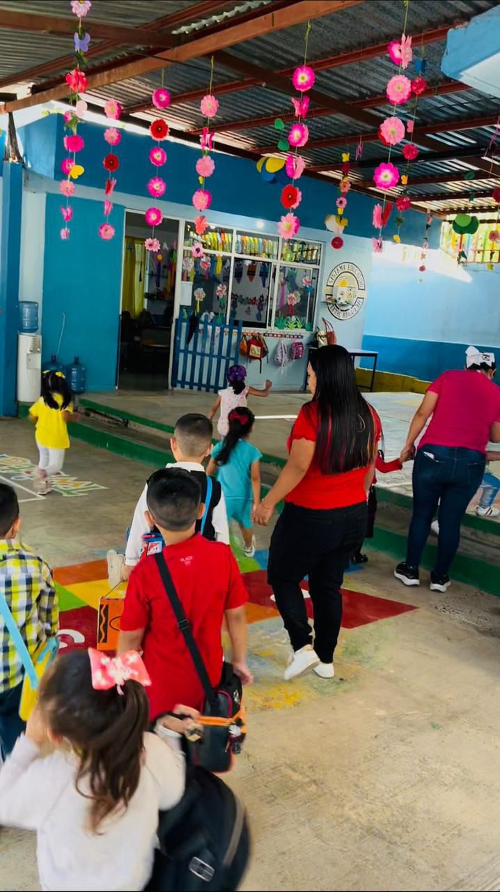 545 MIL ESTUDIANTES REGRESAN A CLASES CON TOTAL NORMALIDAD