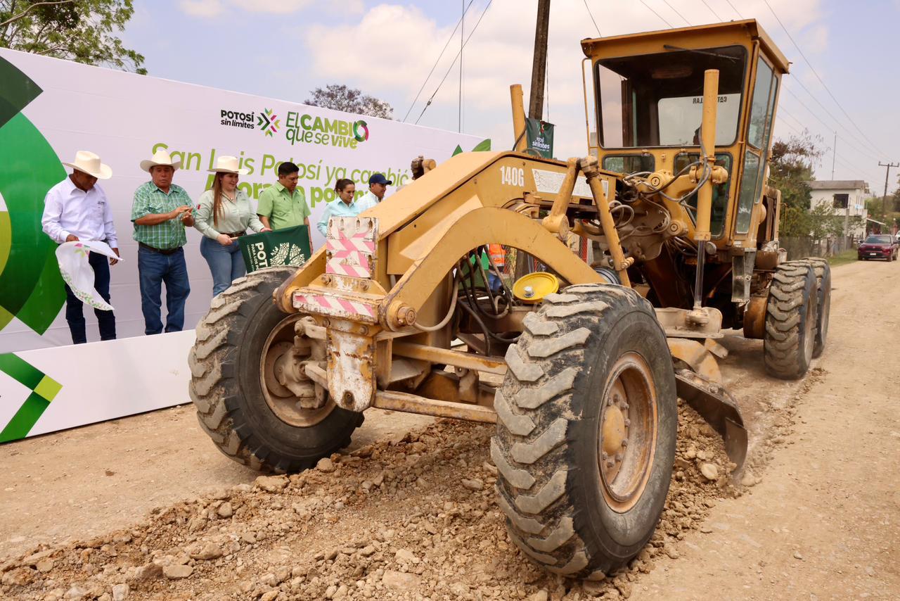 RICARDO GALLARDO LLEVA MÁS OBRA VIAL Y DEPORTIVA A CIUDAD DEL MAÍZ