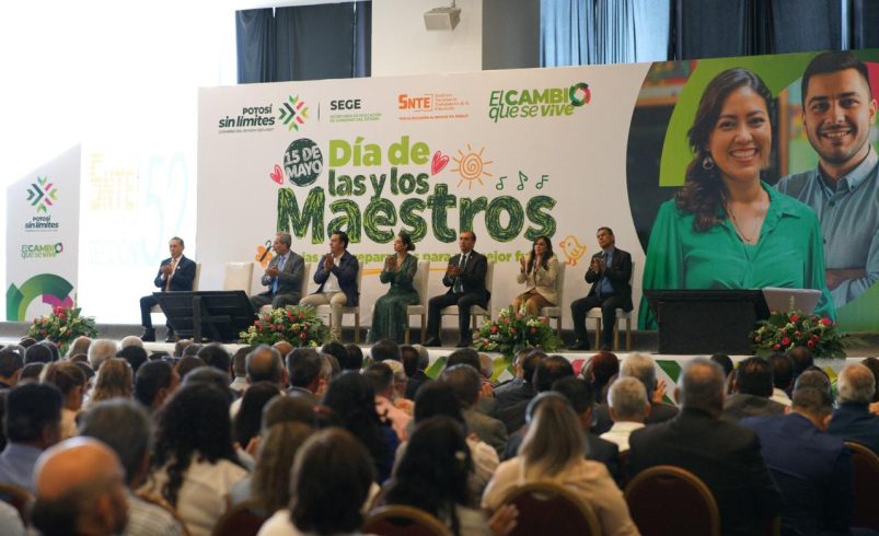 GOBIERNO ESTATAL RECONOCE TRAYECTORIA Y COMPROMISO DEL MAGISTERIO POTOSINO