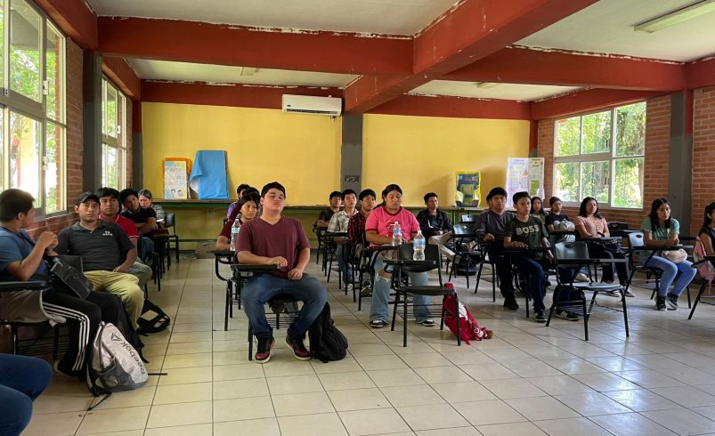 GOBIERNO ESTATAL ACERCA MÁS CAPACITACIÓN A JÓVENES DE COXCATLÁN
